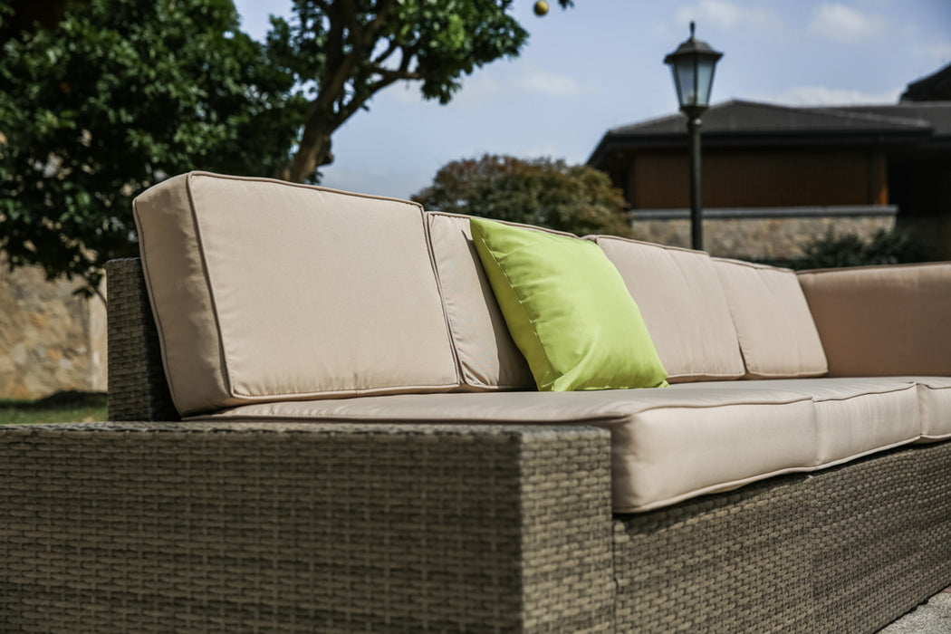 Luxury 6 Piece Versatile Outdoor Rattan Sectional Sofa Set with Cushions and Coffee Table